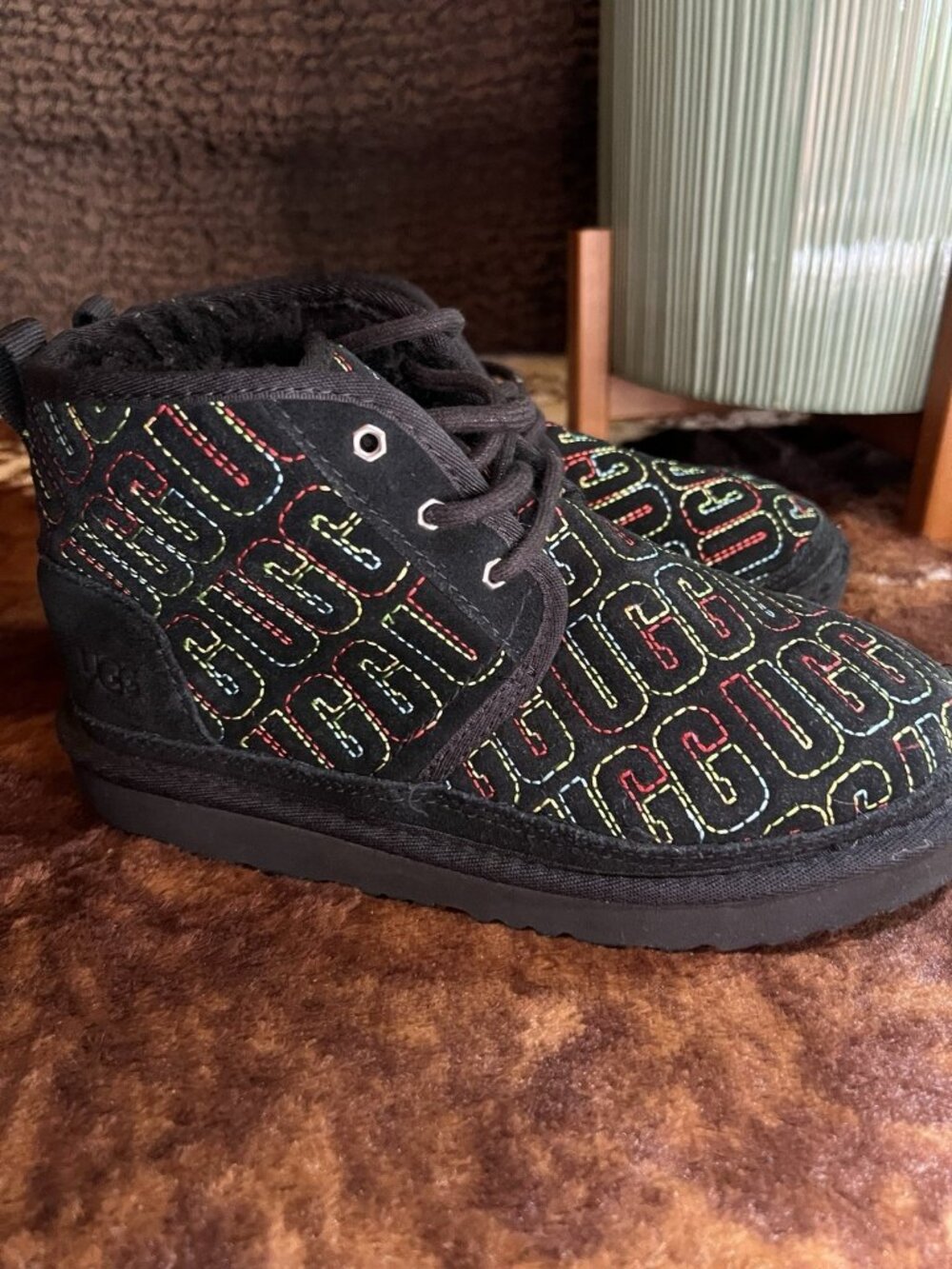 UGG Big Kids Lace-Up Boots Size 4 Black Colorful Stitching